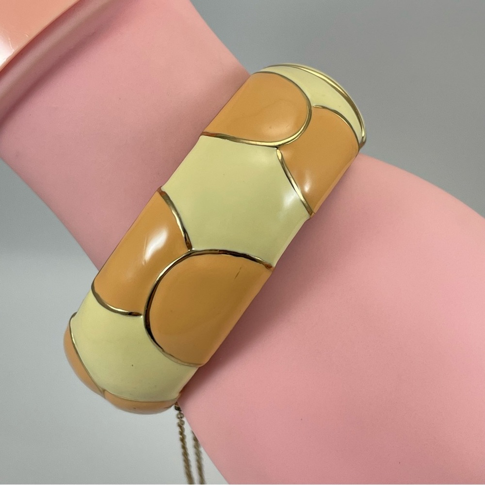 J. Crew Cream Peach Enamel Chunky Bold Hinged Clamper Bangle Bracelet Metal